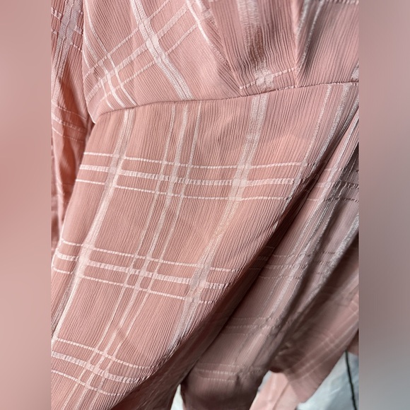 Hip hop hippity playsuit in blush - Picture 7 of 8